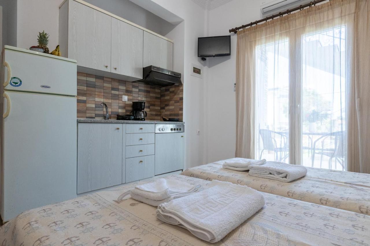 Villa Vardakas Pefkochori Buitenkant foto